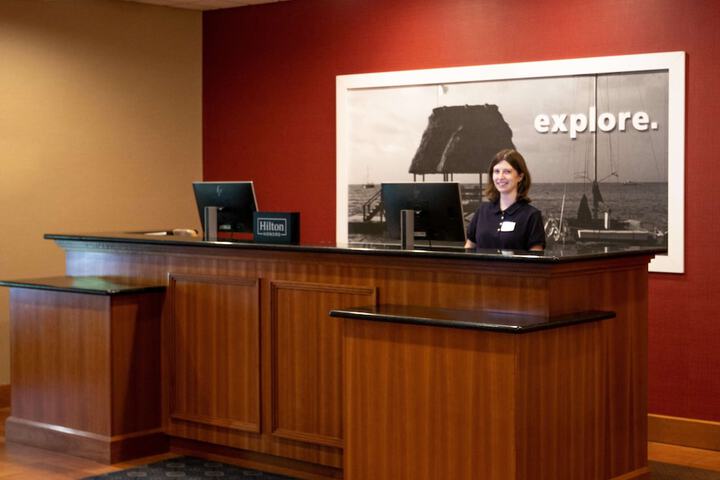 Hampton Inn Gloucester - thumb 4