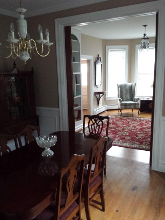 Cricket House - thumb 3