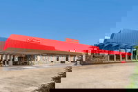 Econo Lodge Inn  Suites