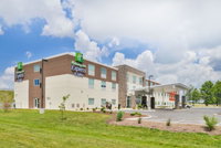 Holiday Inn Express  Suites Salem an IHG Hotel