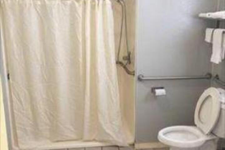 Colonial Motel - thumb 0