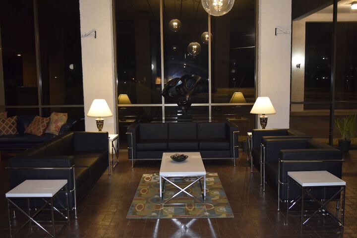 The Landmark Inn - thumb 4