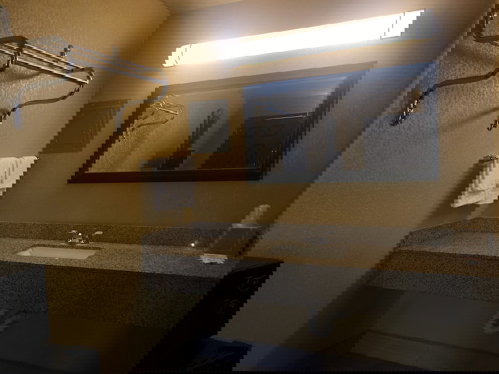 Budget Inn - thumb 5