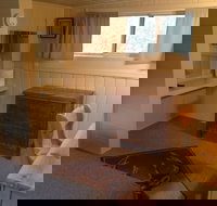 Rainbow's End Resort on Rainbow Lake - Accommodation Dallas