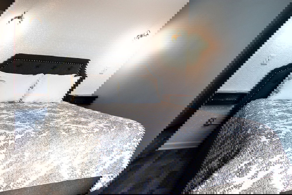 Hotel Lanesboro - thumb 2