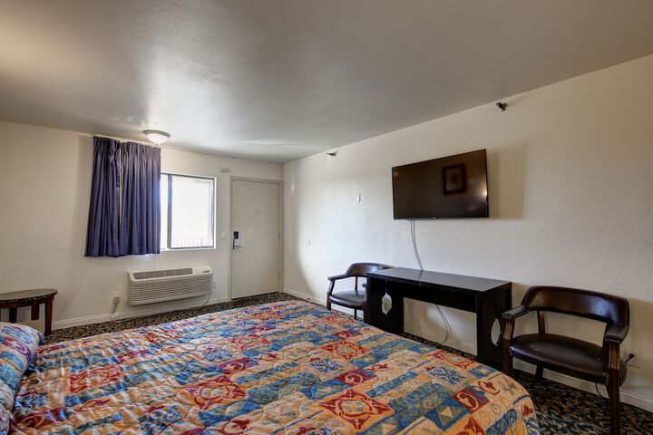 Budget Inn - thumb 3