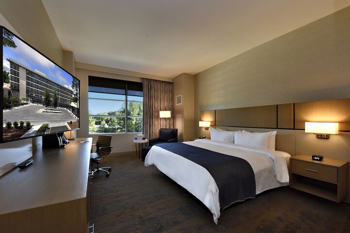 JB Duke Hotel - thumb 7