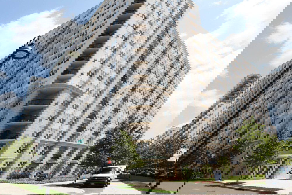 Global Luxury Suites At Stamford Center - thumb 3