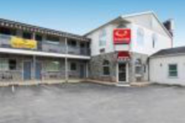 Econo Lodge - thumb 0