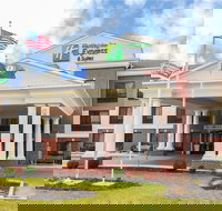 Holiday Inn Express  Suites Ashland an IHG Hotel - Accommodation Dallas