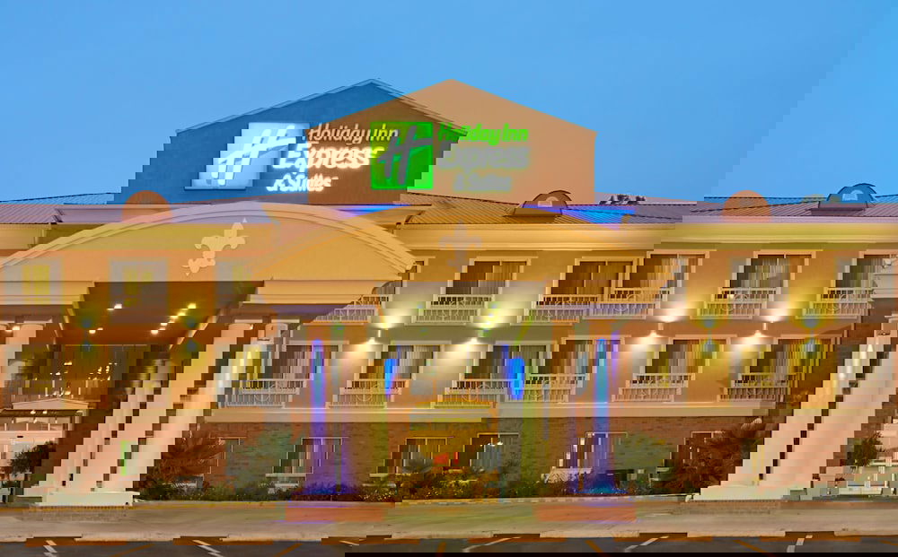 Holiday Inn Express & Suites Alexandria, An IHG Hotel - thumb 0