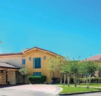 Days Inn by Wyndham Sulphur West - Accommodation Dallas