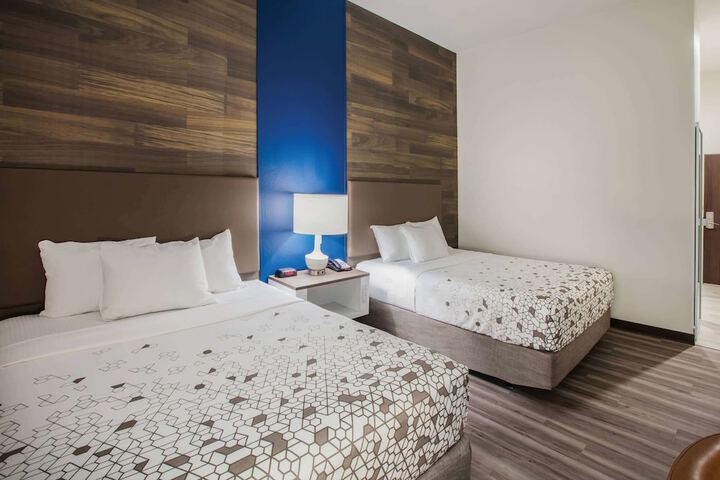 La Quinta Inn & Suites By Wyndham Owasso - thumb 3