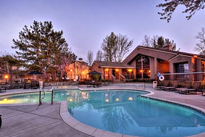 Global Luxury Suites Near Canyon Lakes - thumb 2