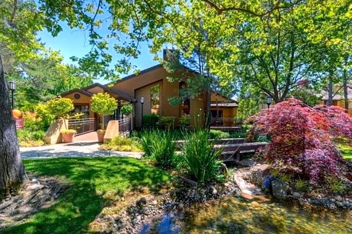 Global Luxury Suites Near Canyon Lakes - thumb 6