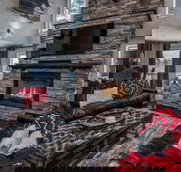 1 High Mesa - Five Bedroom Cabin - Accommodation Dallas