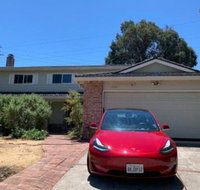 Saratoga House Cars Available - Accommodation Dallas