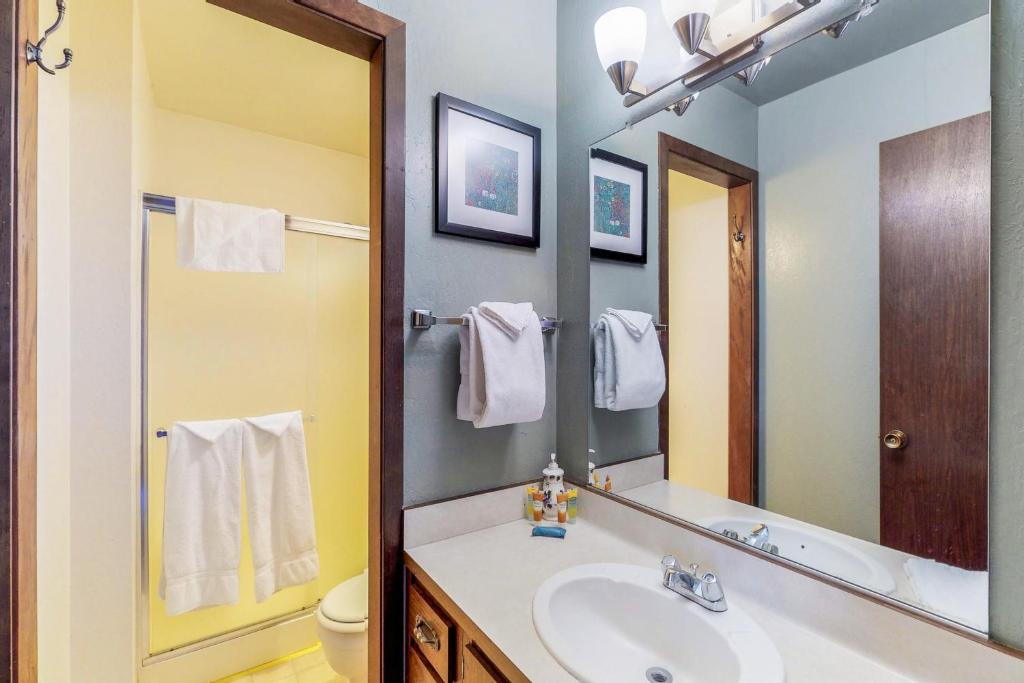 Kings Beach Retreat Kingswood Village #140 - thumb 2