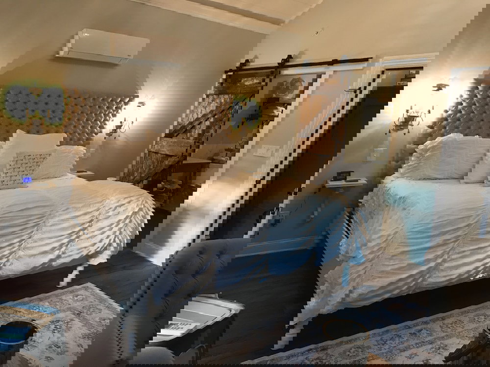 Chateau Rooms - thumb 3