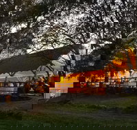 Highland Lake Inn - Accommodation Dallas