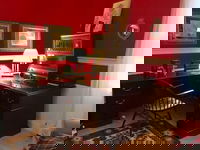 Clamshell by the Sea - Six Bedroom Home