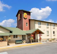 Super 8 by Wyndham Belgrade/Bozeman Airport - Accommodation Dallas
