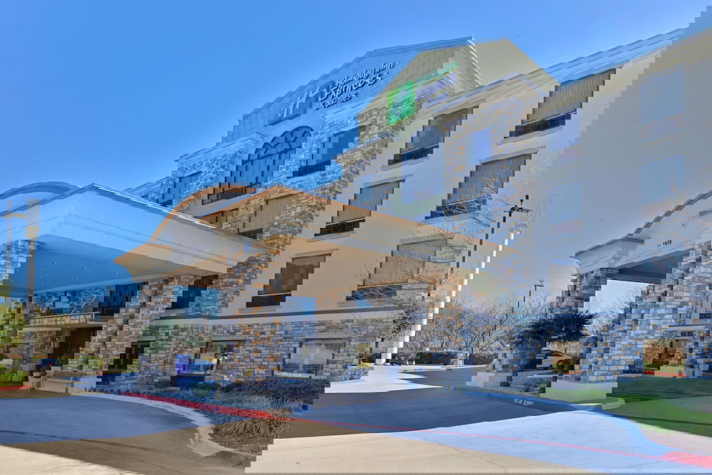 Holiday Inn Express Hotel & Suites Dallas South - Desoto, An IHG Hotel - thumb 1