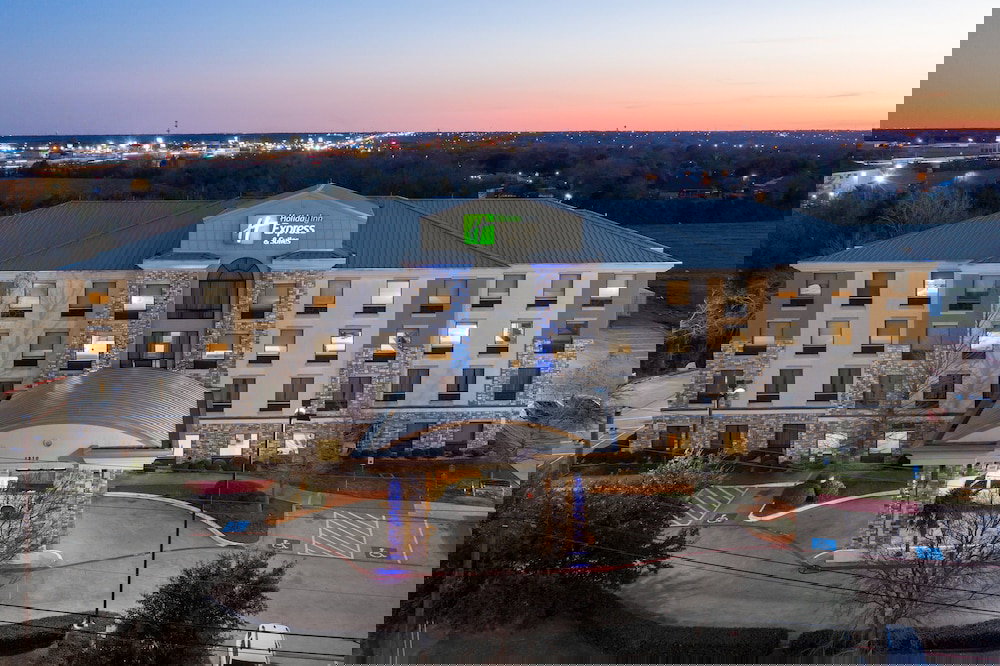 Holiday Inn Express Hotel & Suites Dallas South - Desoto, An IHG Hotel - thumb 3