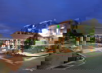 Holiday Inn Express Hotel  Suites Livermore an IHG Hotel