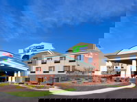 Holiday Inn Express Hotel  Suites Bay City an IHG Hotel