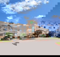 Holiday Inn Express Hotel  Suites Sherman Highway 75 an IHG Hotel - Accommodation Dallas