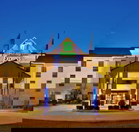 Holiday Inn Express  Suites Sulphur Lake Charles an IHG Hotel - Accommodation Dallas