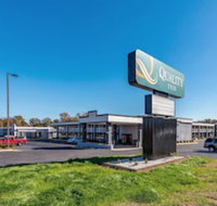 Quality Inn - Accommodation Dallas