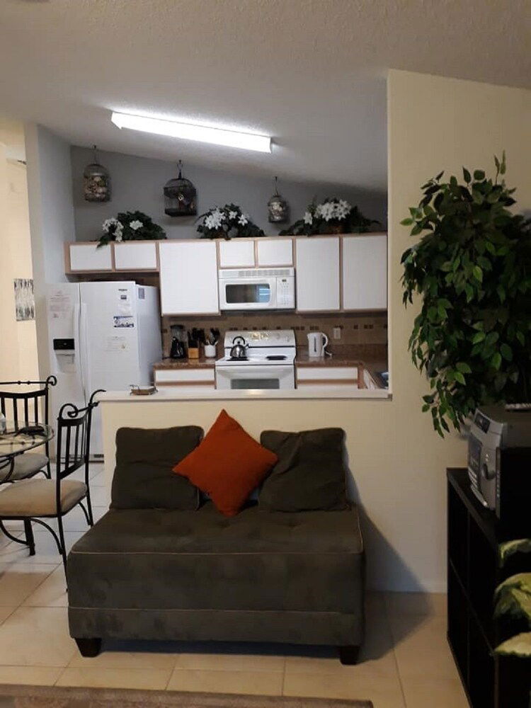 HL116N Hampton Lakes Four Bedroom Home - thumb 2