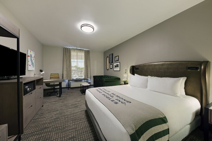 Oxford Suites Paso Robles - thumb 6