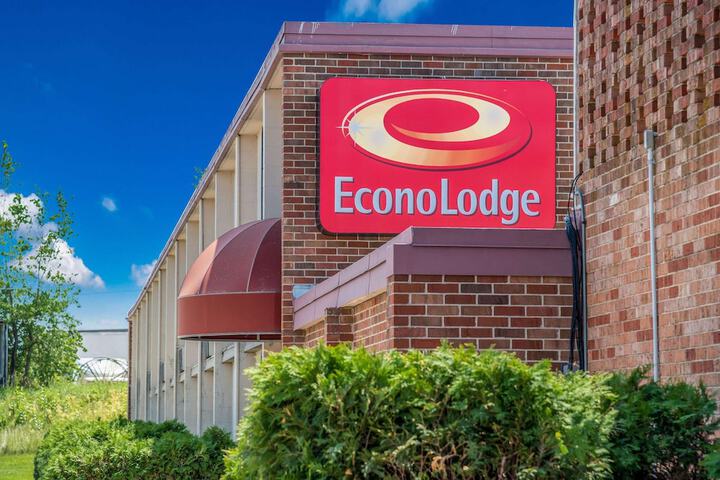 Econo Lodge - thumb 1