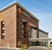 La Quinta Inn  Suites by Wyndham Burlington - Accommodation Dallas