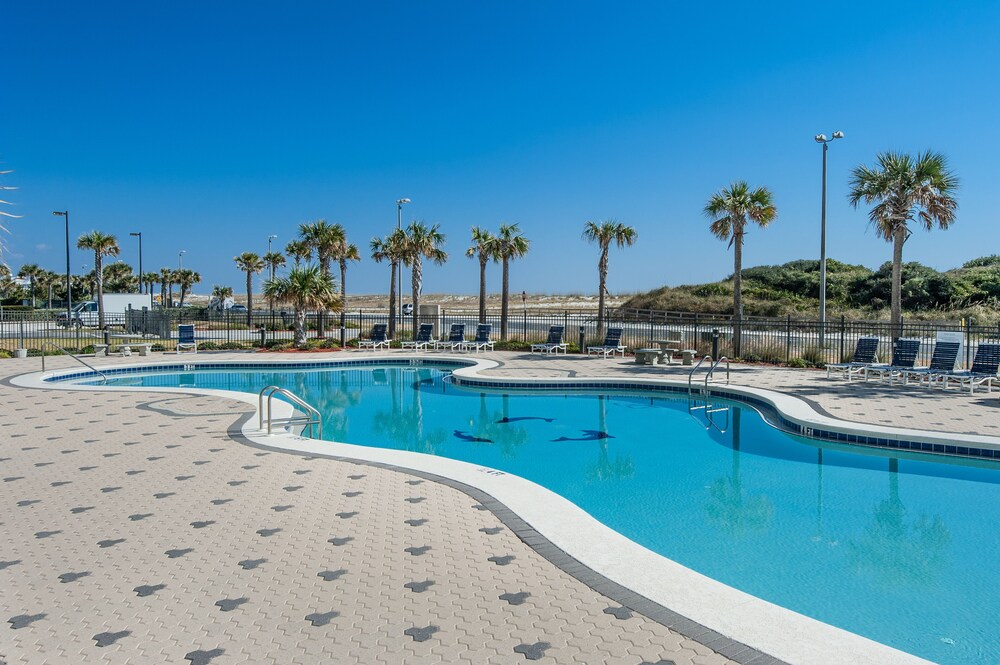 Emerald Dolphin Unit 1220 Two Bedroom Condo - thumb 5