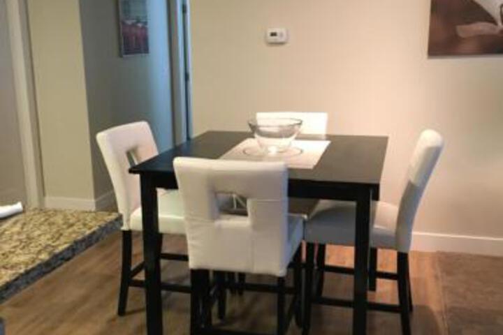 Cresthaven - thumb 1