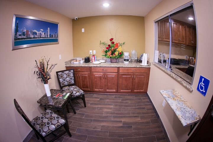 Garey Motel - thumb 2