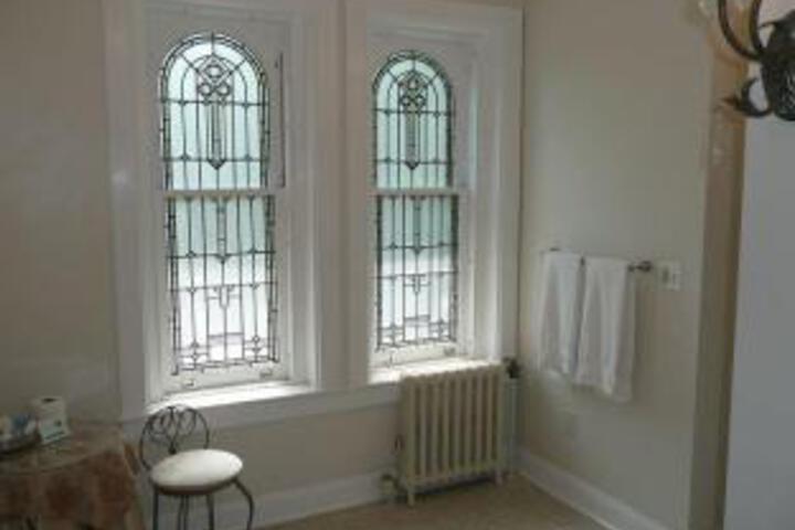 Shining Dawn Bed & Breakfast Retreat - thumb 3