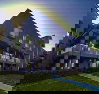 SureStay Hotel by Best Western Ontario Airport - Accommodation Dallas