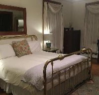 Summer House Guest House - Accommodation Dallas