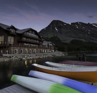 Many Glacier Hotel - Inside the Park - Accommodation Dallas