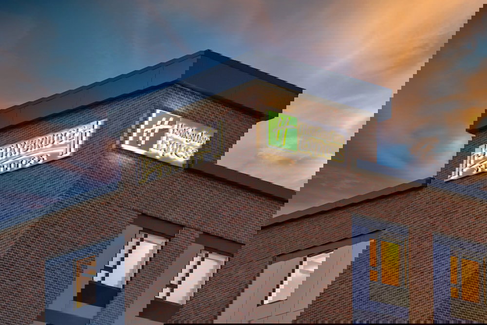 Staybridge Suites Boston Logan Airport - Revere, An IHG Hotel - thumb 1