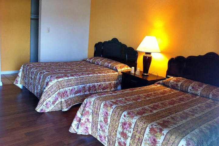 Holiday Motel Fresno - thumb 5