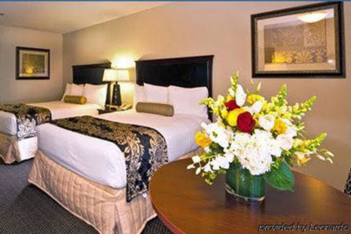 Diamond Bar Inn & Suites - thumb 2