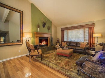 Lazy K Mountain Home 5 Bedroom Holiday Home By Key To The Rockies - thumb 4