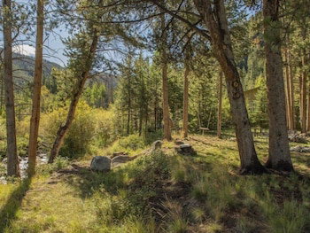 Lazy K Mountain Home 5 Bedroom Holiday Home By Key To The Rockies - thumb 0