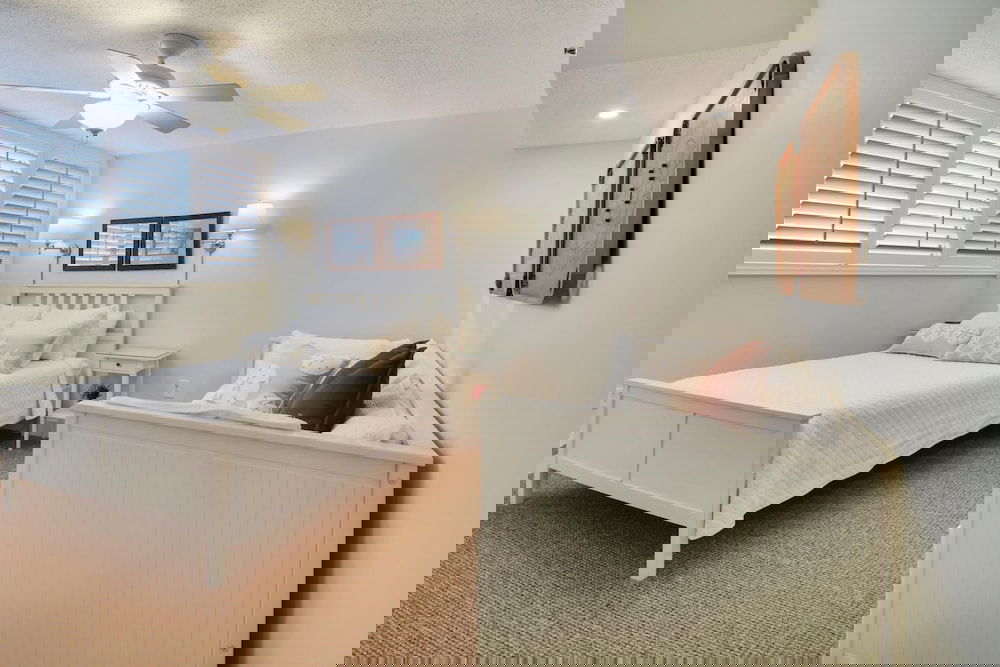 Trillium 5C Beach Front/private Balcony With Amazing Views/pool! - thumb 5